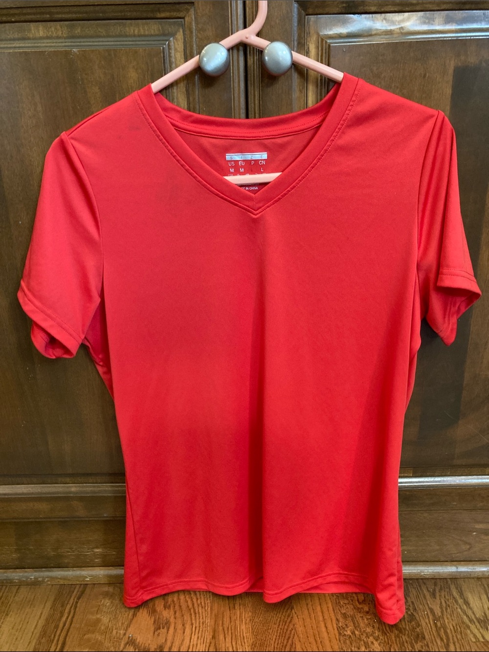 Red V-Neck Active Tee - Unbranded